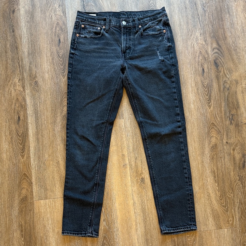 American Eagle Outfitters Women’s Black 90’s Skinny (straight leg) Jeans